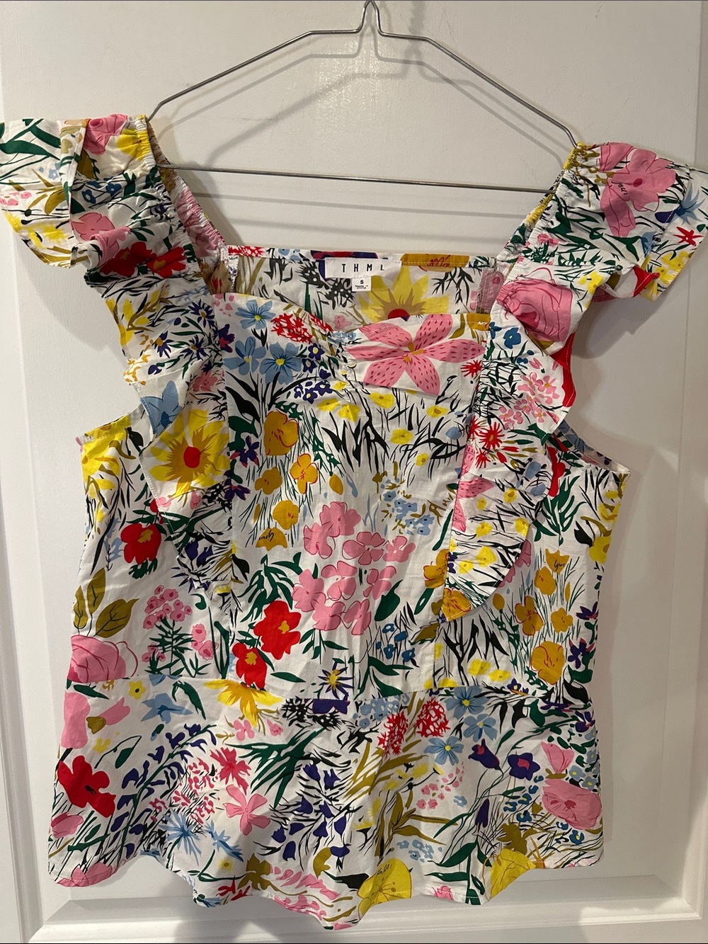 THML White Floral Ruffle Strap Sleeveless Top